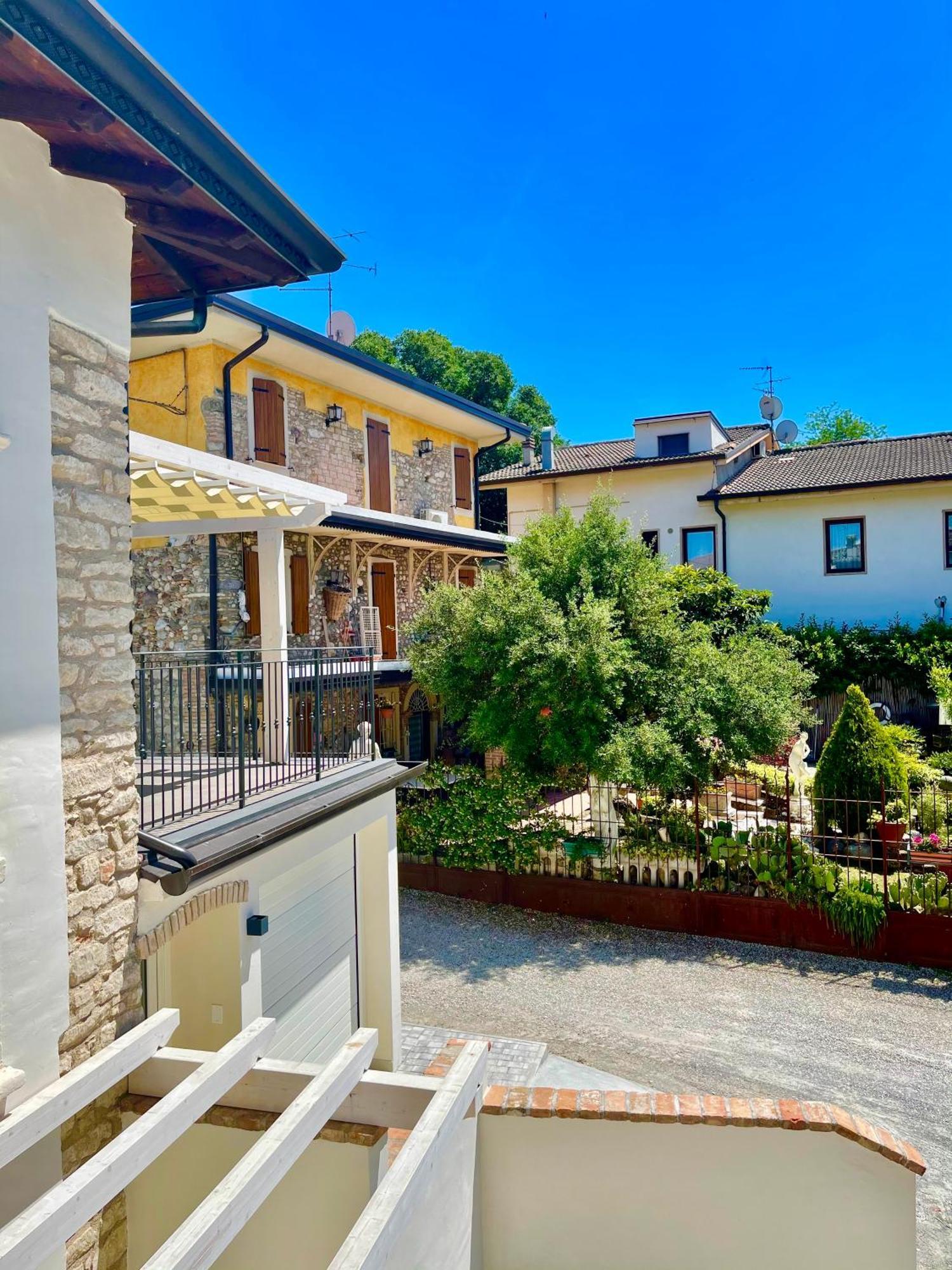 Dimora Di Charme Rooms & Apartments Peschiera del Garda Exterior foto